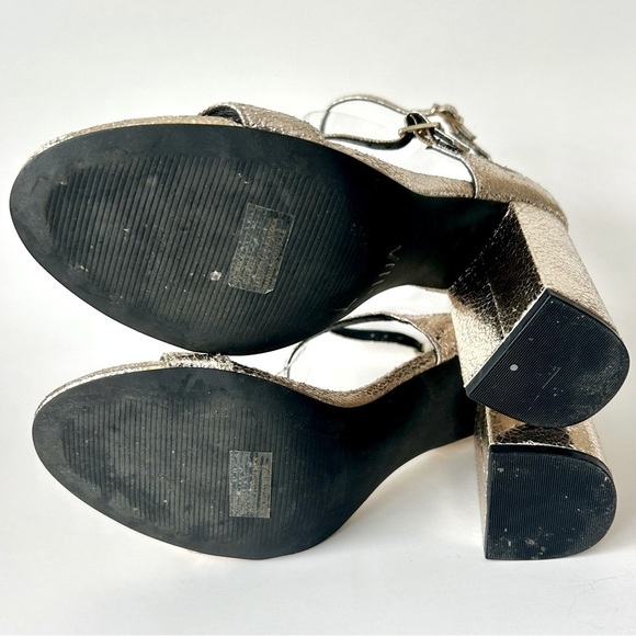 Steve Madden Parrson Metallic Gold Mary Jane Block Heel Pumps Sandals Size 8.5 - Picture 10 of 11